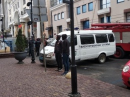 Массовые минирования в Одессе: телефонные террористы атаковали «Афину», «Ривьеру», аэропорт и 8 гостиниц