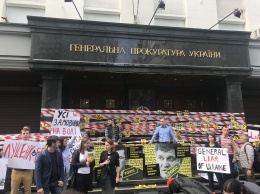 Активисты обратились в Минфин США с требованием ввести санкции против Авакова и Луценко