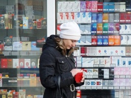 Рада отклонила законопроект о запрете выкладывать пачки сигарет в магазинах