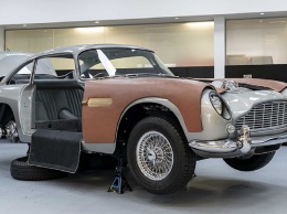 Aston Martin начал производство новой модели Goldfinger DB5