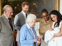 Королева Елизавета выделила принцу Гарри и его жене покои в Букингемском дворце