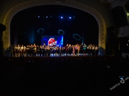 В Одессе прошел финал школьной Лиги смеха за «Кубок мэра» (фото)
