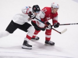 Швейцарцы обошли Россию на ЧМ по хоккею