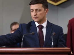 Как ситуация в Конституционном суде Украины может помешать инаугурации Зеленского