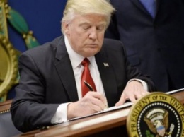 Трамп подписал указ о чрезвычайном положении в США: что происходит