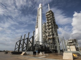 SpaceX не смогла запустить ракету с 60 спутниками для интернета