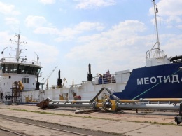 В порту Мариуполь начали углублять дно, - ФОТО