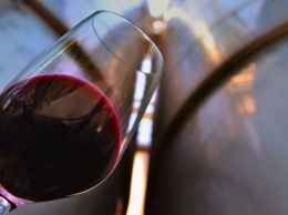 Посетителю ресторана в Манчестере по ошибке подали вино за 4,5 тыс. фунтов