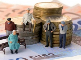 Позаботиться о старости: как украинцу получить большую пенсию