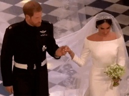 Меган Маркл и принц Гарри отмечают годовщину свадьбы: самые романтичные снимки пары