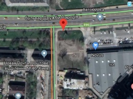 В столице машина прямо на тротуаре сбила экс-добровольца из Азова и его 4-х летнюю дочку Алису
