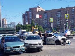 В Харькове - тройное ДТП с полицейским Prius (фото)