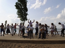 В Николаеве открыли общественное пространство на пляже «Чайка» в формате этнофестиваля