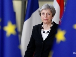 Правительство Британии поддержало стратегию Мэй по выходу из ЕС