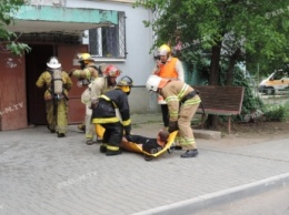 В Мелитополе во время учений "взорвали" квартиру (фото)