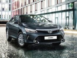 «За такие деньги - только Солярис»: О правильном выборе подержанной Toyota Camry рассказали в сети