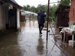 На Закарпатье подтоплено 25 населенных пунктов: вода продолжает прибывать