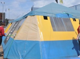 В центре Харькова установили новую волонтерскую палатку