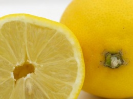 Дефицит витамина C: Ученые назвали видимые симптомы