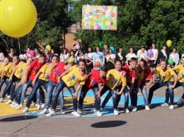 В николаевской школе № 25 прозвенел последний звонок