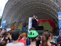 В одесском парке Шевченко патрульные провели акцию «100 пунктов безопасности»
