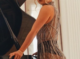 Свитолина пришла на благотворительную вечеринку в рамках Каннского кинофестиваля в прозрачном платье. Фото