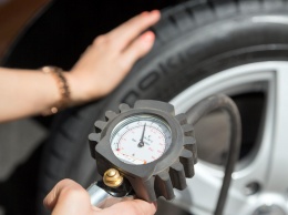 Три причины регулярно проверять давление в шинах