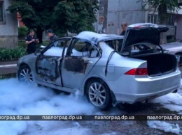В Павлограде взорвали машину известного кикбоксера