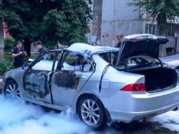 На Днепропетровщине взорвали авто известного кикбоксера