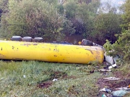 В Тернопольской области перевернулась цистерна с газом
