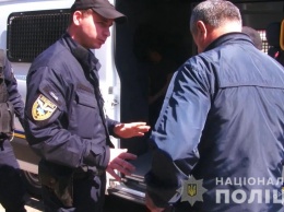 На 1000 иностранцев - 250 нелегалов: в Одессе проходит операция «Мигрант» (фото, видео)