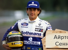 Айртон Сенна - трехкратный чемпион "Формулы-1", который трагически разбился в гонке