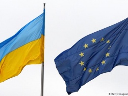 ЕС обещает и дальше помогать Украине
