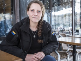 Зеленского призвали предоставить гражданство Украины россиянке, которая воевала на Донбассе