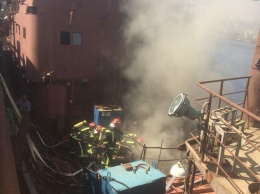 Спасатели локализовали пожар на военном заводе "Кузня на Рыбальском"