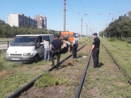 В Мариуполе водитель микроавтобуса умер за рулем, - ФОТО, ВИДЕО