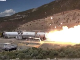 Американцы назвали нормальным саморазрушение испытанной ракеты OmegA