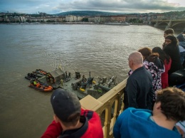 Полиция Венгрии арестовала украинца - капитана теплохода, сбившего катер на Дунае (обновлено)