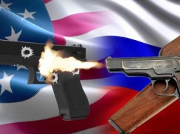 «Расстрел гордости США»: Советский АПС сравнили с австрийским пистолетом «Glock 18»
