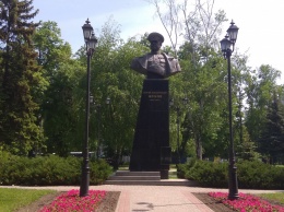 Медведчук о сносе памятника маршалу Жукову: "Как и при Порошенко, национал-радикалы остаются безнаказанными"