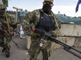 Боевики на Донбассе обстреляли дома мирных жителей населенного пункта Веселое