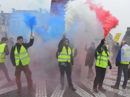 В Париже прошел марш против полицейского произвола