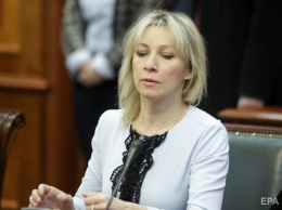 Захарова назвала снос бюста Жукова в Харькове и включение Познера в списки "Миротворца" вызовом для украинской власти