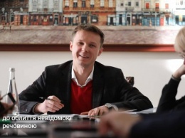 Заместитель мэра Львова показал ожоги лица после нападения активиста Спринского