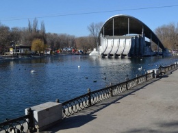 Заместители мэра Днепра Лысенко и Шикуленко будут проверять урны и скамейки в парках