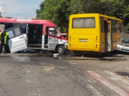 В ДТП с маршрутками под Киевом пострадали 26 человек: все подробности аварии