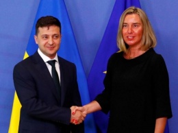 ЕС продолжит поддерживать Украину, - Могерини