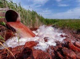 На Запорожье загрязняют Утлюкский лиман - стоки рекой текут в Азовское море