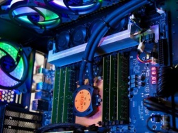 Intel показала 28-ядерный процессор