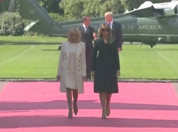 Мелания Трамп и Брижит Макрон встретились в Нормандии